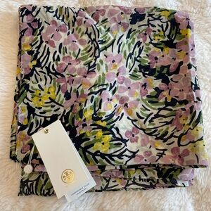 NWT Tory Burch Flower Field Cotton Square